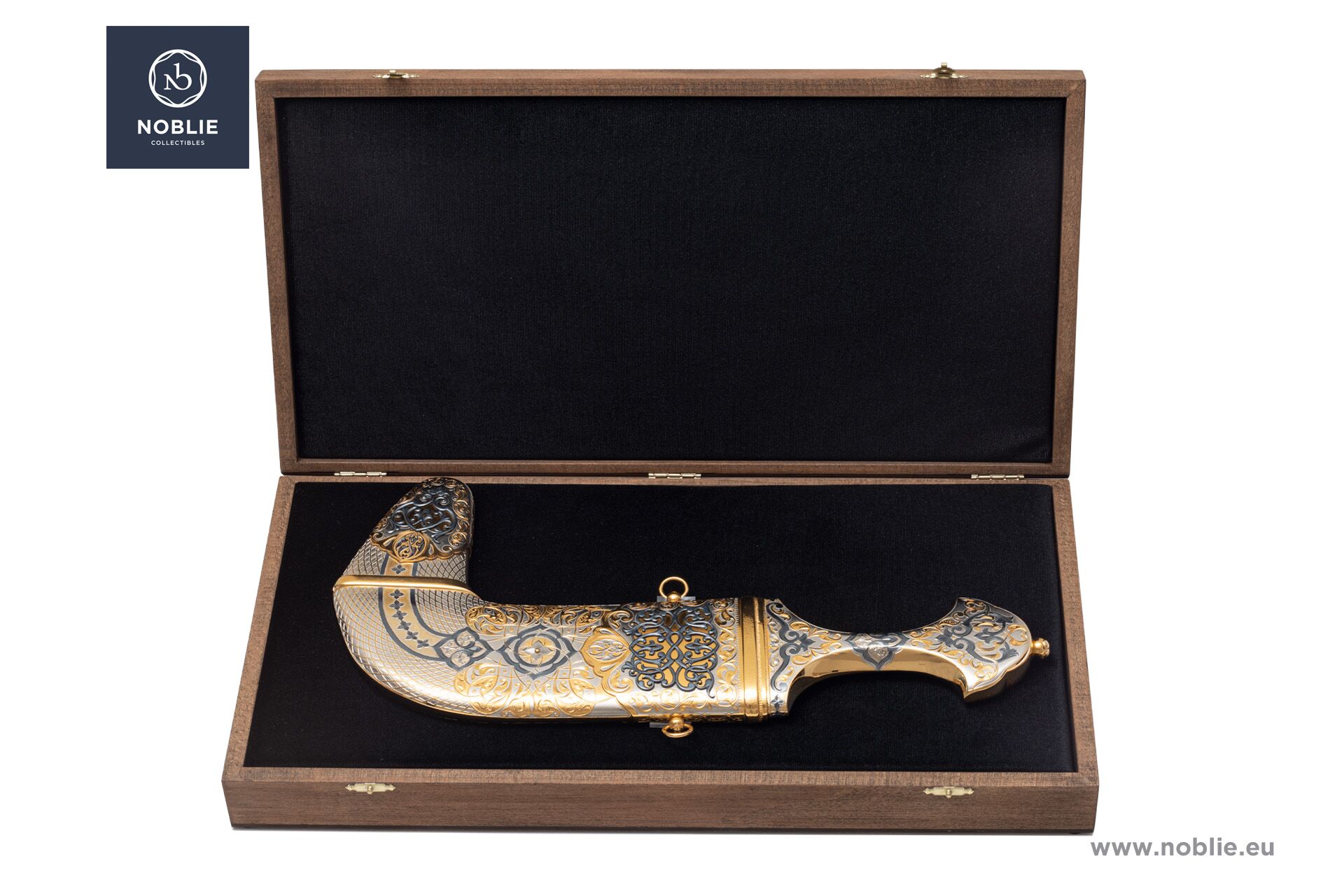 ジャンビヤ ダガー: アラブの伝統的な職人技の傑作