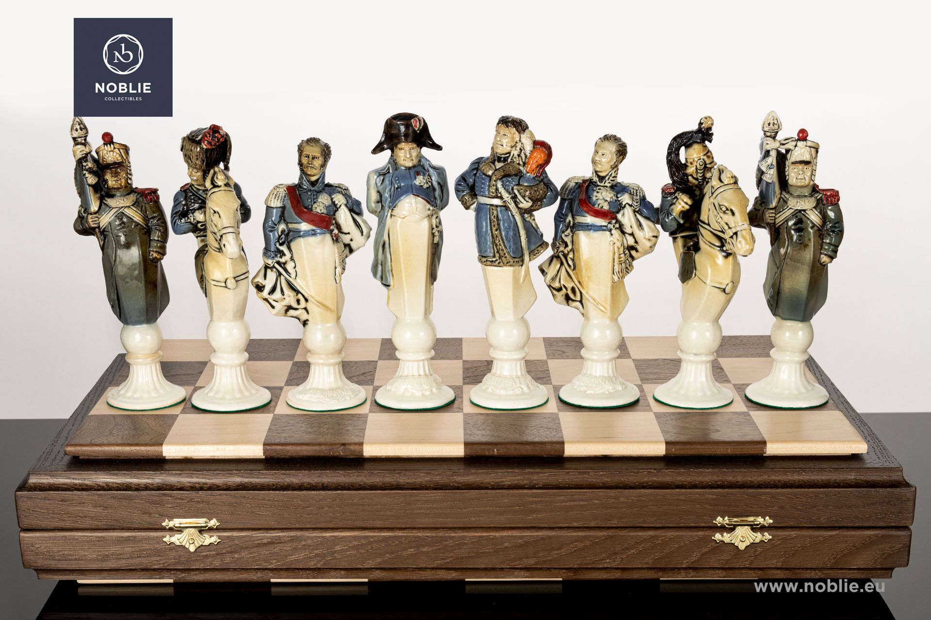 ナポレオン磁器チェスの駒 | 手描きの駒 | Noblie