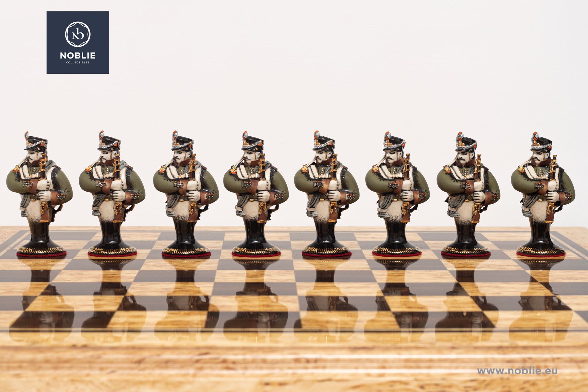 ナポレオン磁器チェス駒 | 手描き | Noblie